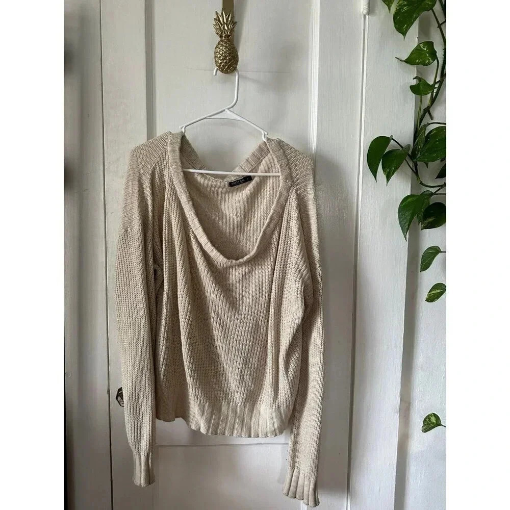 Nastygal Women’s size large cream knit sweater